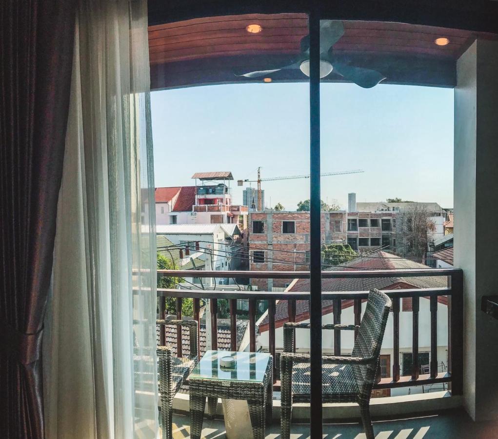 Hotel De Sripoom -Sha Extra Plus Чиангмай Екстериор снимка